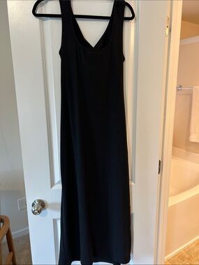 Dress Forum Black Ribbed Tank Maxi Dress